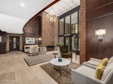 Tiny photo for 5 OAK BROOK CLUB Drive #P6-N, Oak Brook, IL 60523 (MLS # 12695717)