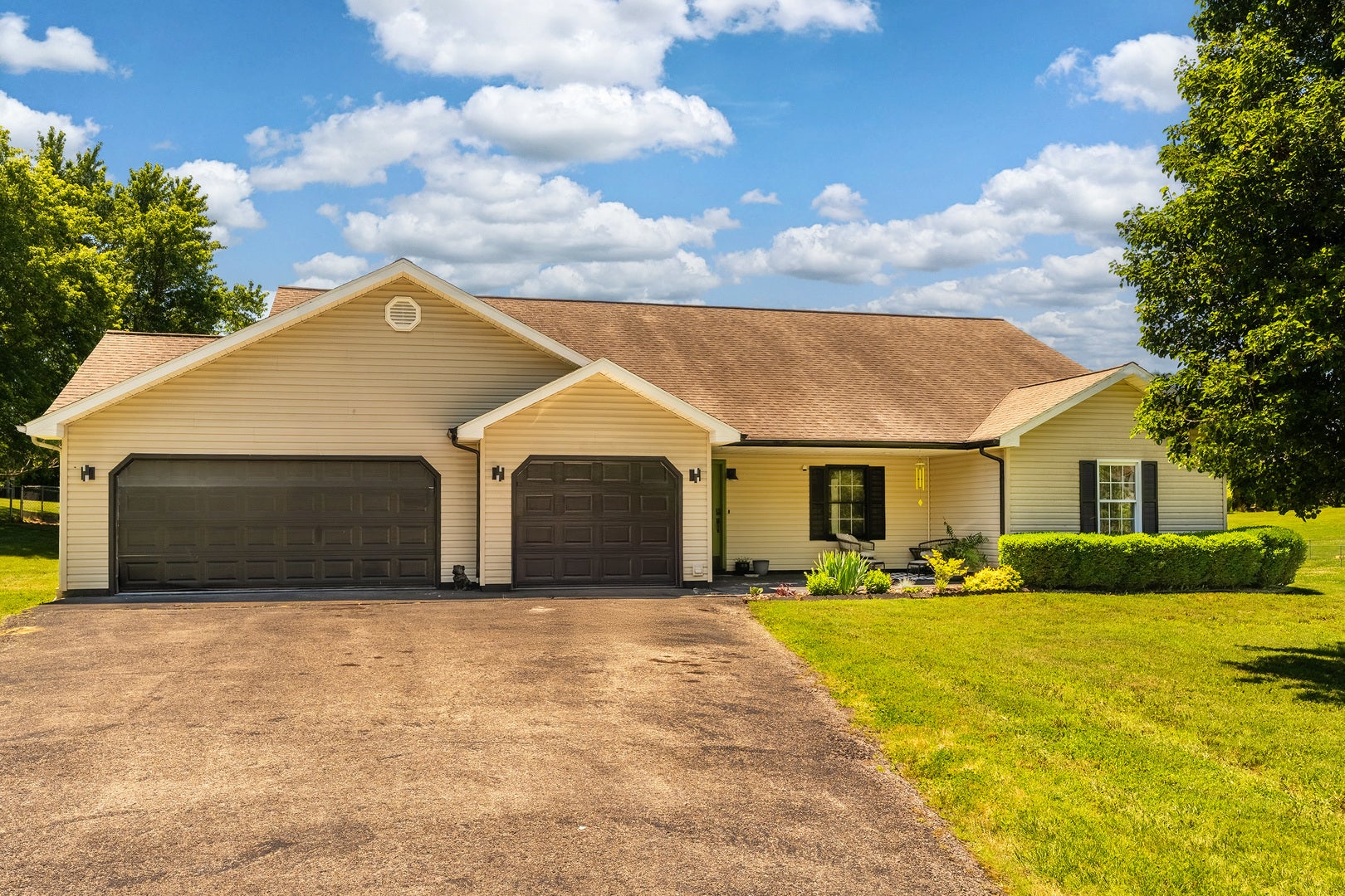 1437 Dogwood Road
