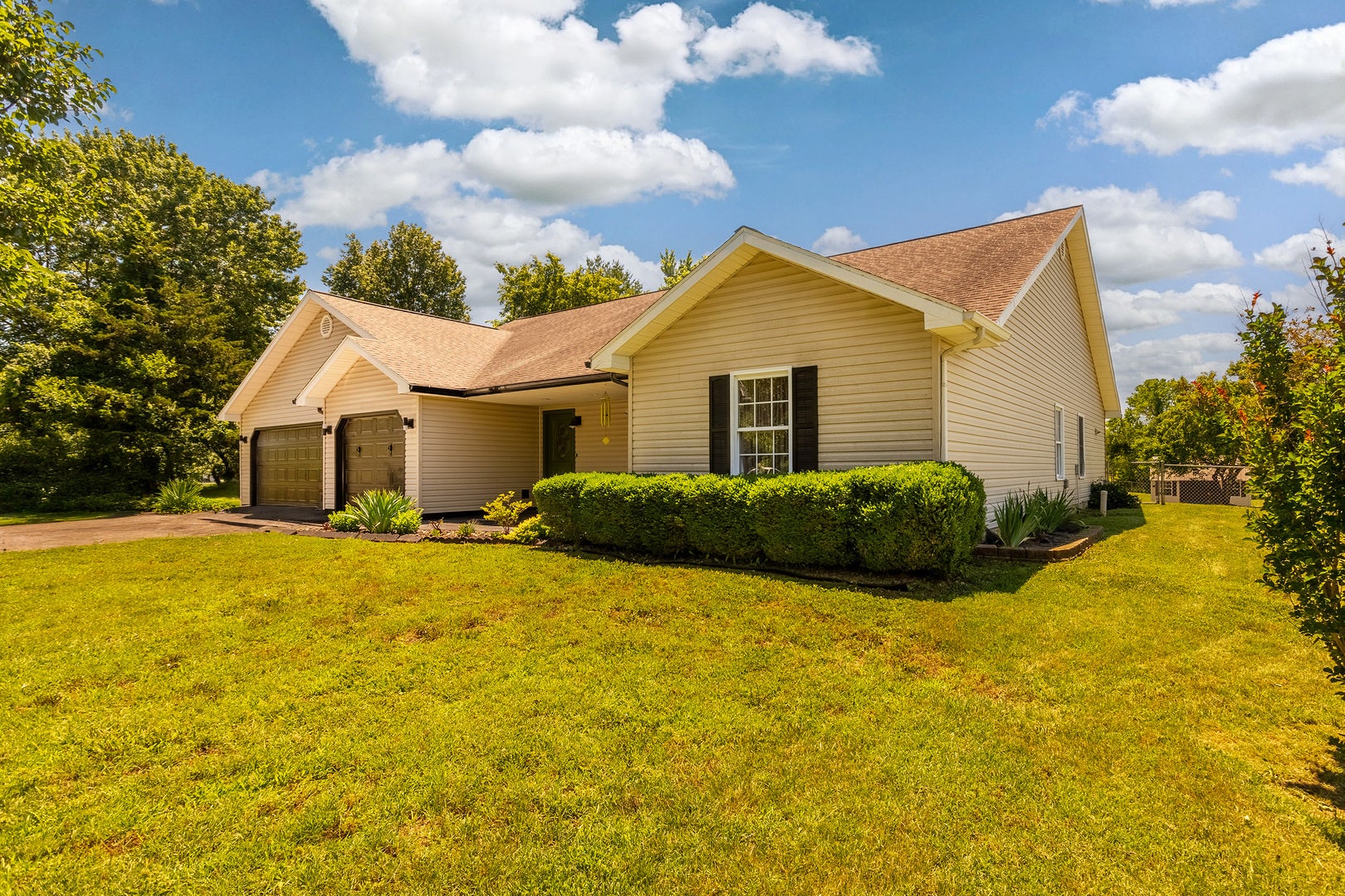 1437 Dogwood Road