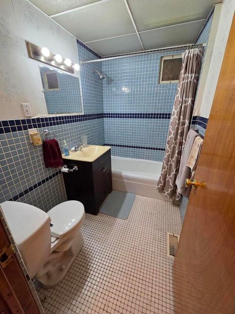 Tiny photo for 1754 E Lincoln Avenue, Des Plaines, IL 60018 (MLS # 12535809)