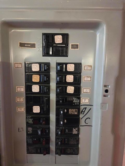 Tiny photo for 1754 E Lincoln Avenue, Des Plaines, IL 60018 (MLS # 12535809)