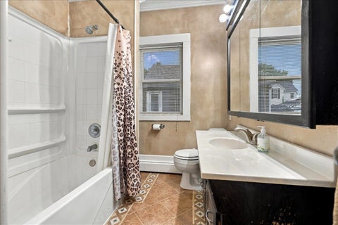 Tiny photo for 311 E Jefferson Street, Clinton, IL 61727 (MLS # 12773281)