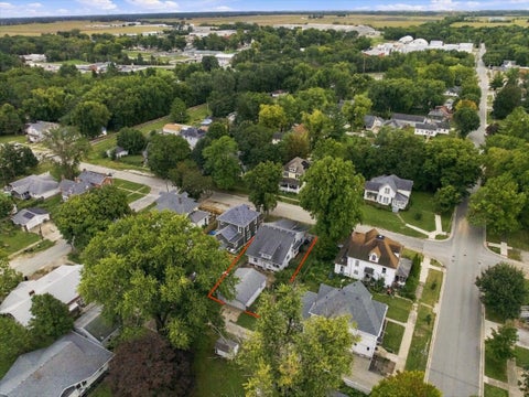 Tiny photo for 311 E Jefferson Street, Clinton, IL 61727 (MLS # 12773281)