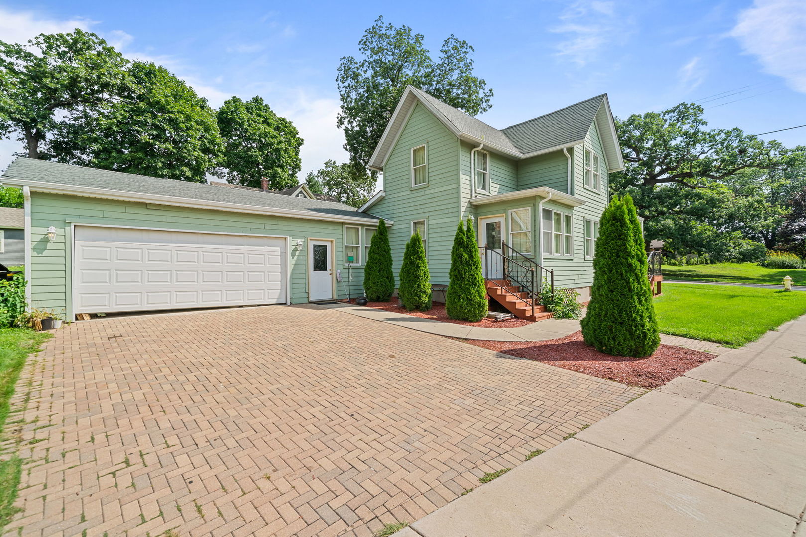 904 N Prospect Street