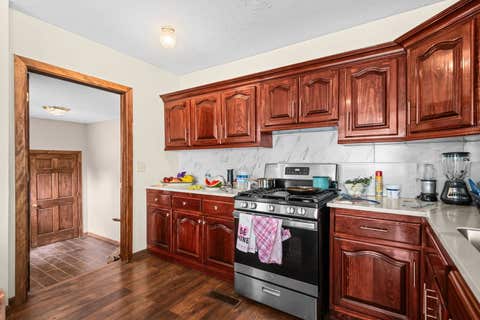 Tiny photo for 904 N Prospect Street, Rockford, IL 61107 (MLS # 12738306)