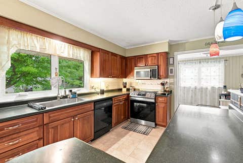 Tiny photo for 1106 Summit Hills Drive, Bettendorf, IA 52722 (MLS # 12736622)