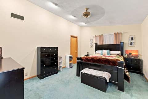 Tiny photo for 1106 Summit Hills Drive, Bettendorf, IA 52722 (MLS # 12736622)