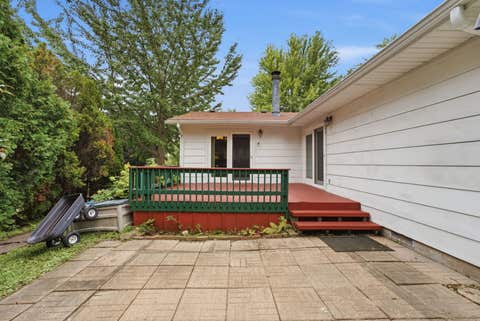 Tiny photo for 1106 Summit Hills Drive, Bettendorf, IA 52722 (MLS # 12736622)