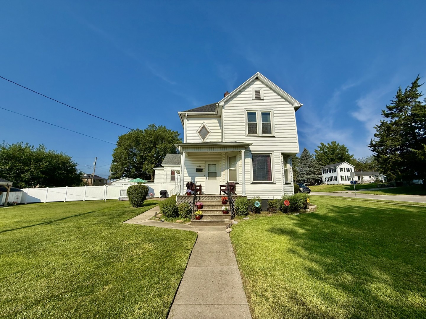 661 Creve Coeur Street