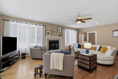 Tiny photo for 1307 Cross Creek Road, Mahomet, IL 61853 (MLS # 12628885)