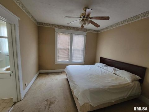 Tiny photo for 334 S LINCOLN Boulevard, Centralia, IL 62801 (MLS # EB460785)