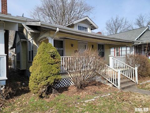 Tiny photo for 334 S LINCOLN Boulevard, Centralia, IL 62801 (MLS # EB460785)