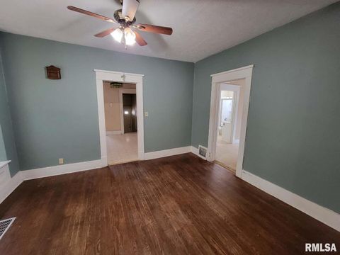 Tiny photo for 334 S LINCOLN Boulevard, Centralia, IL 62801 (MLS # EB460785)