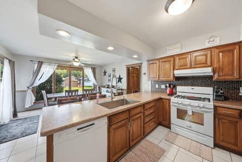 Tiny photo for 8 Woodside Avenue, Kankakee, IL 60901 (MLS # 12727080)