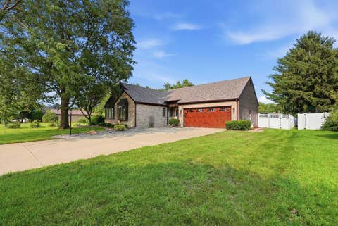 Tiny photo for 8 Woodside Avenue, Kankakee, IL 60901 (MLS # 12727080)