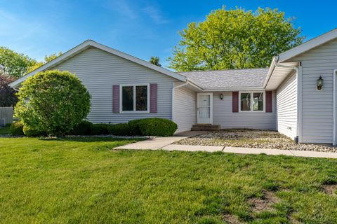 Tiny photo for 7460 Bermuda Drive, Rockford, IL 61108 (MLS # 12649306)