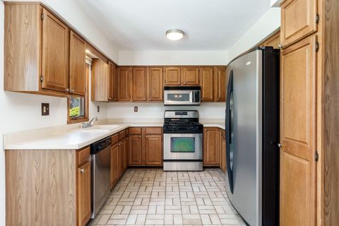 Tiny photo for 7460 Bermuda Drive, Rockford, IL 61108 (MLS # 12649306)