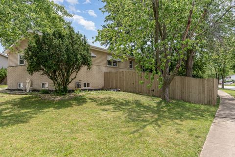 Tiny photo for 9049 Barberry Lane, Hickory Hills, IL 60457 (MLS # 12413025)