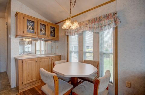 Tiny photo for 8 Bluegill Circle, Wilmington, IL 60481 (MLS # 12331289)