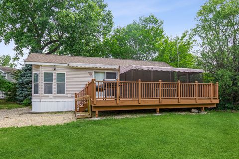 Tiny photo for 8 Bluegill Circle, Wilmington, IL 60481 (MLS # 12331289)
