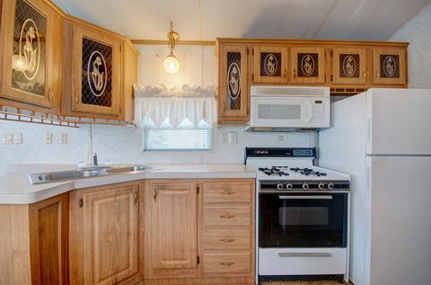 Tiny photo for 8 Bluegill Circle, Wilmington, IL 60481 (MLS # 12331289)