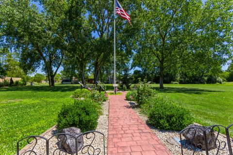 Tiny photo for 8 Bluegill Circle, Wilmington, IL 60481 (MLS # 12331289)