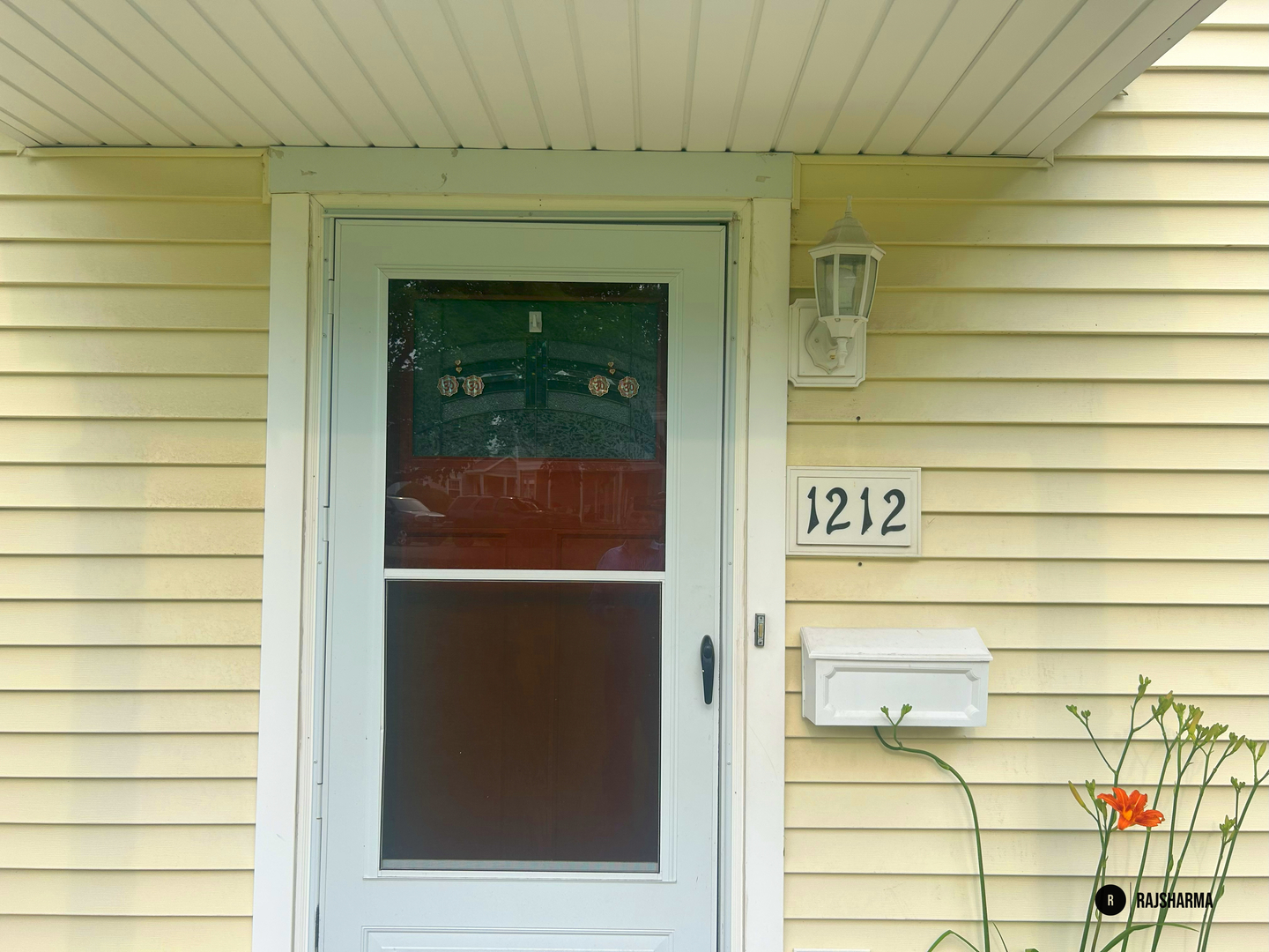 1212 Thyne Court 29C