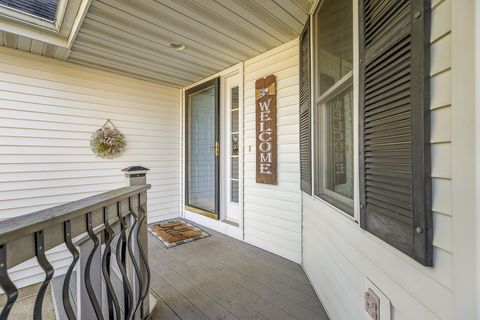 Tiny photo for 2909 Culver Court, Poplar Grove, IL 61065 (MLS # 12472171)