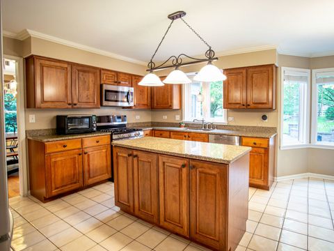 Tiny photo for 17945 W Pond Ridge Circle, Gurnee, IL 60031 (MLS # 12570472)