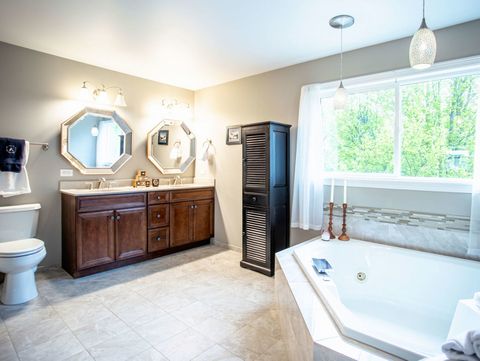 Tiny photo for 17945 W Pond Ridge Circle, Gurnee, IL 60031 (MLS # 12570472)