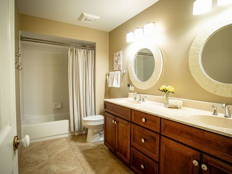 Tiny photo for 17945 W Pond Ridge Circle, Gurnee, IL 60031 (MLS # 12570472)