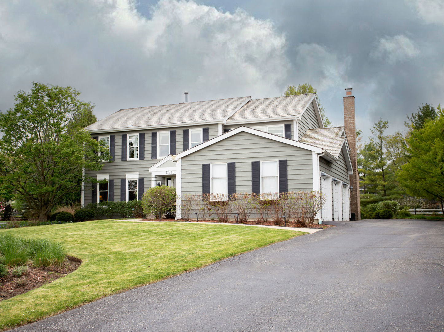 17945 W Pond Ridge Circle