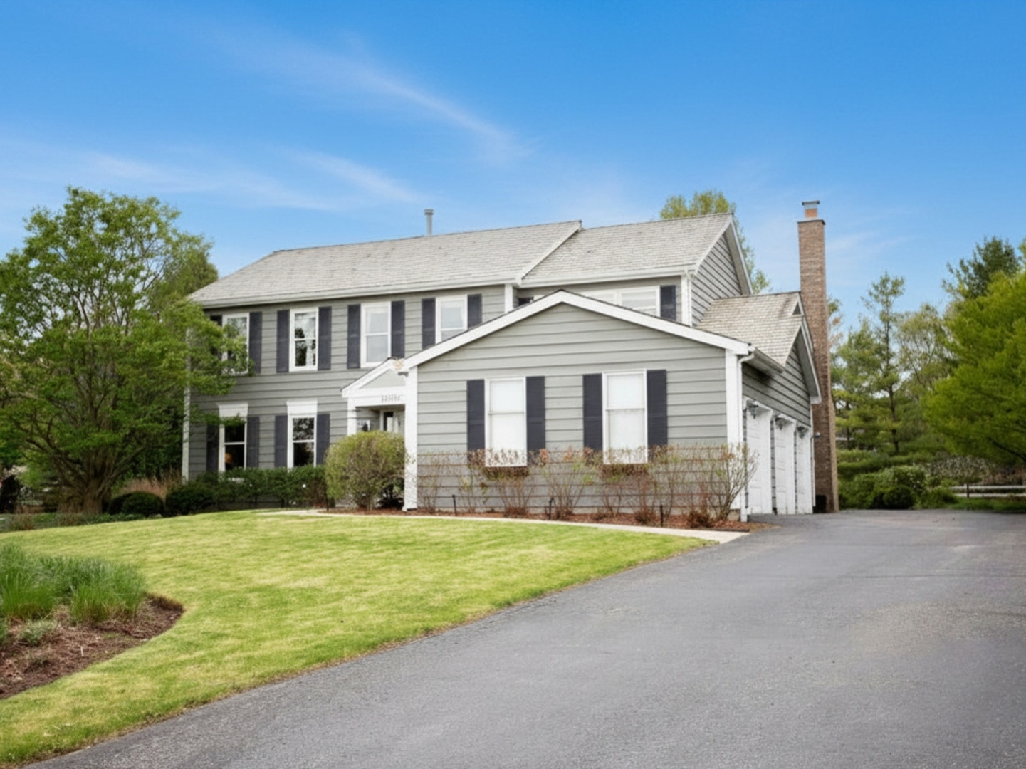 17945 W Pond Ridge Circle