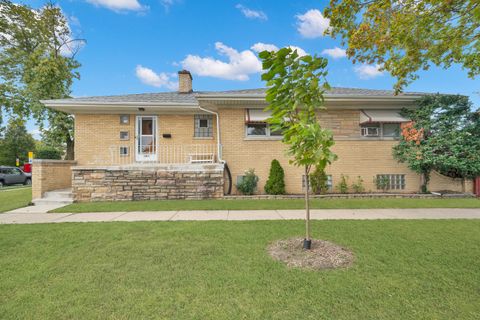 Photo of 7400 W 61st Street, Summit, IL 60501 (MLS # 12463485)