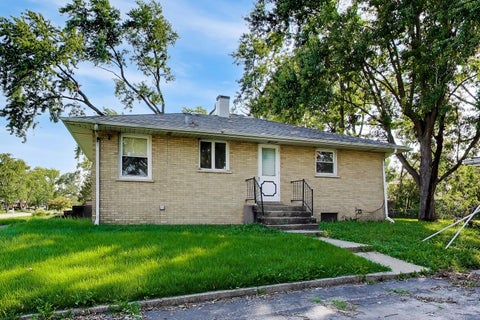 Tiny photo for 19112 S Champlain Avenue, Glenwood, IL 60425 (MLS # 12751603)