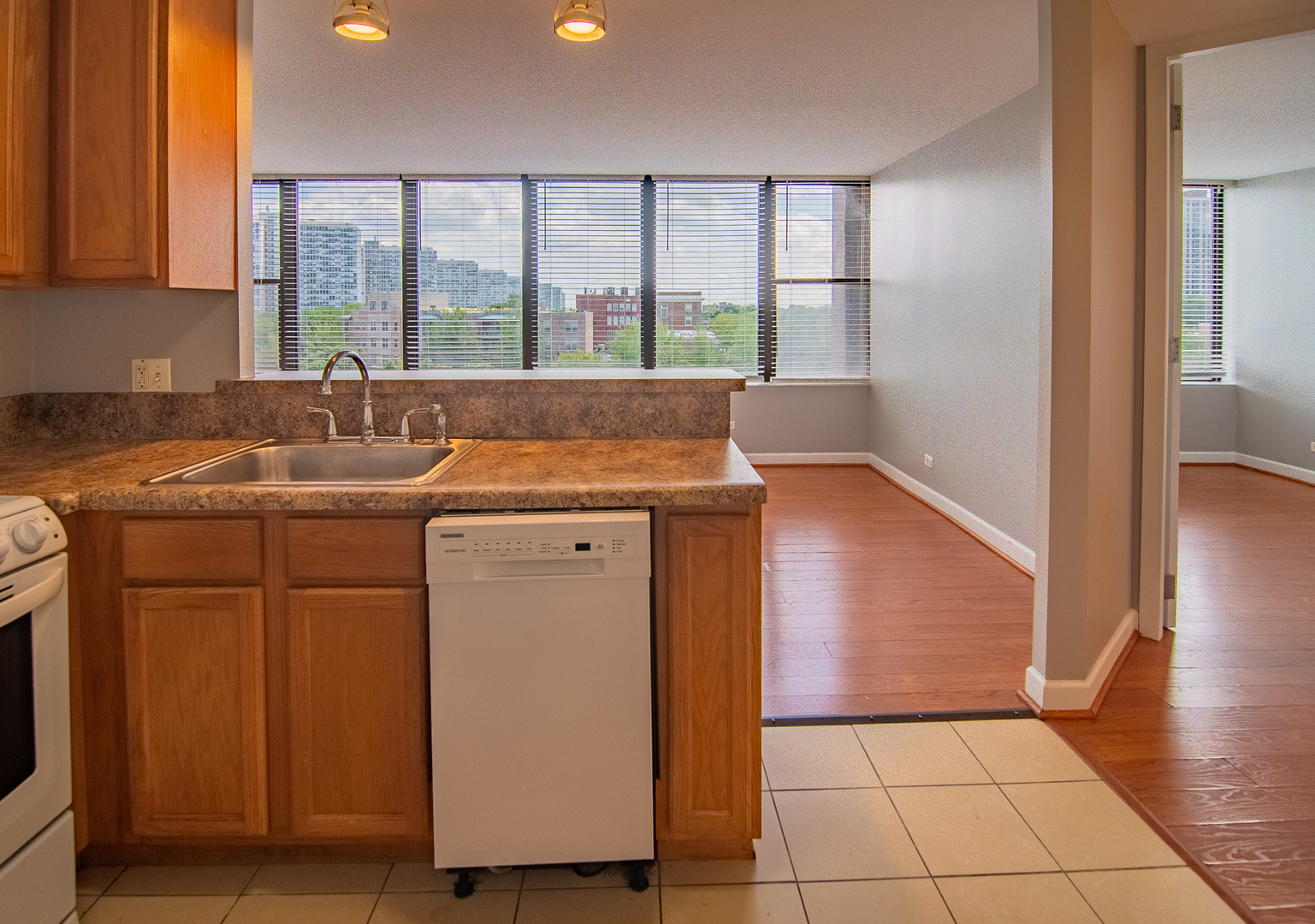 345 E Eastgate Place 505