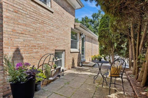 Tiny photo for 552 Burton Avenue, Highland Park, IL 60035 (MLS # 12728137)