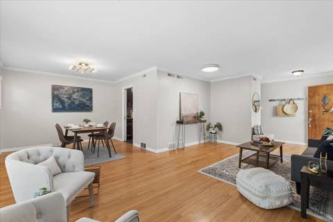 Tiny photo for 552 Burton Avenue, Highland Park, IL 60035 (MLS # 12728137)
