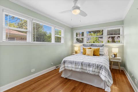 Tiny photo for 552 Burton Avenue, Highland Park, IL 60035 (MLS # 12728137)