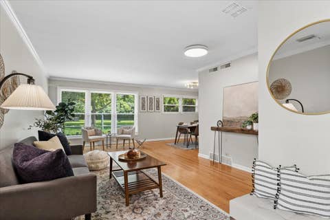 Tiny photo for 552 Burton Avenue, Highland Park, IL 60035 (MLS # 12728137)