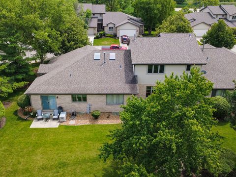 Tiny photo for 9430 Debbie Lane, Orland Park, IL 60467 (MLS # 12702596)