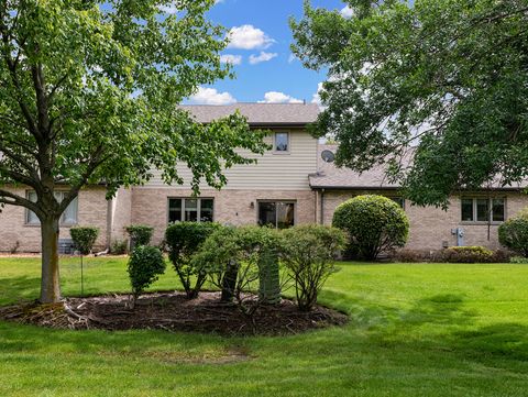 Tiny photo for 9430 Debbie Lane, Orland Park, IL 60467 (MLS # 12702596)