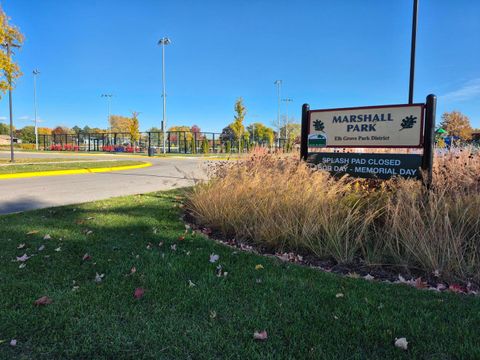 Tiny photo for 643 Burgundy Court #B, Elk Grove Village, IL 60007 (MLS # 12512067)