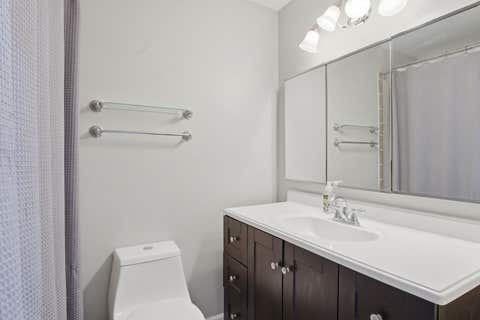Tiny photo for 5500 Hillcrest Lane #4L, Lisle, IL 60532 (MLS # 12706358)
