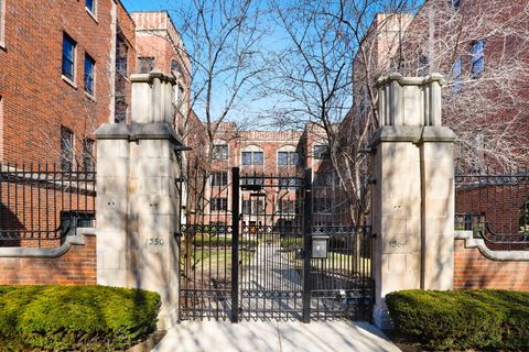 Tiny photo for 1360 E Madison Park Park #B, Chicago, IL 60615 (MLS # 12400043)