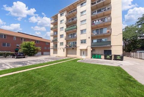 Tiny photo for 7314 Randolph Street #5B, Forest Park, IL 60130 (MLS # 12772625)