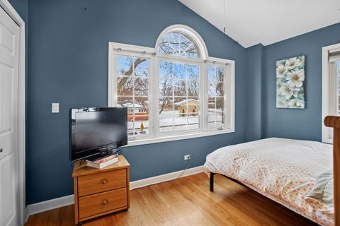 Tiny photo for 420 Radcliffe Avenue, Des Plaines, IL 60016 (MLS # 12602123)