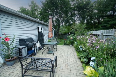 Tiny photo for 141 Johnson Avenue, Libertyville, IL 60048 (MLS # 12448539)