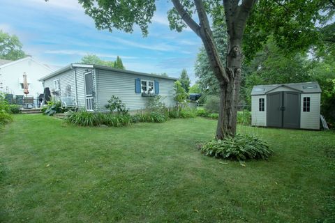 Tiny photo for 141 Johnson Avenue, Libertyville, IL 60048 (MLS # 12448539)