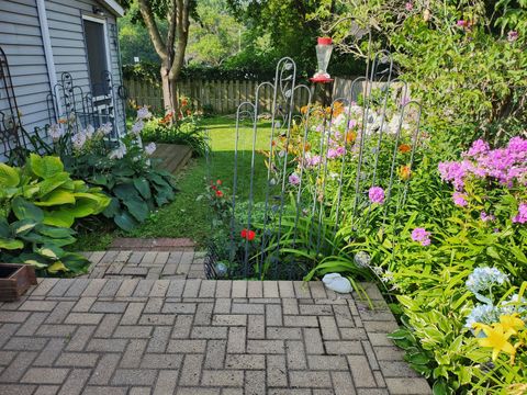 Tiny photo for 141 Johnson Avenue, Libertyville, IL 60048 (MLS # 12448539)